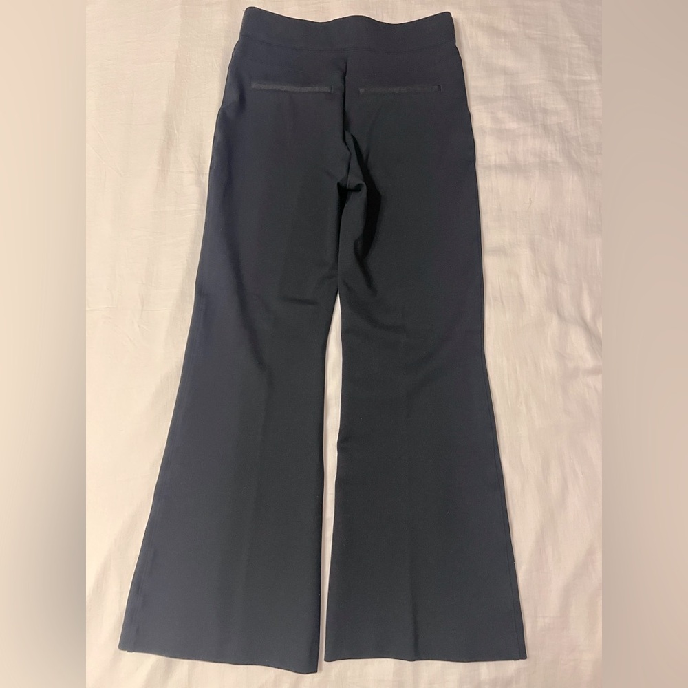 SPANXsupersmooth PerfectFit
Ponte Flare Pant. Large - Picture 7 of 8